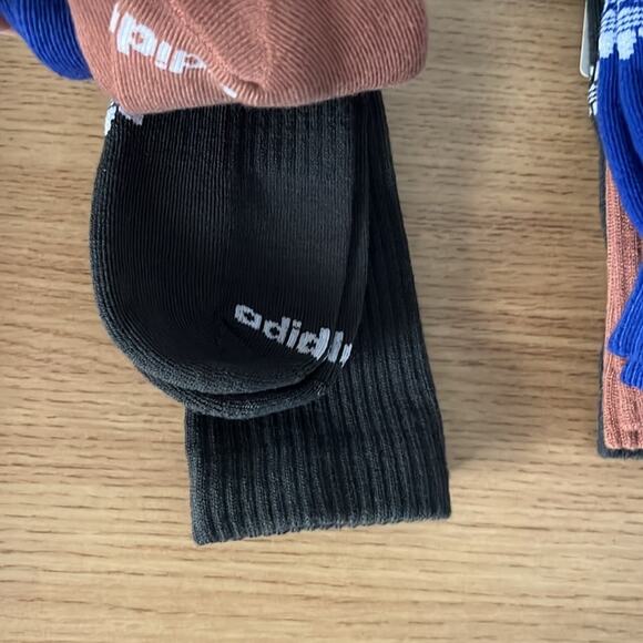 Bundle 2 Packs of Adidas Crew Socks Size Womens 10-13, Mens Size 8-12 - Picture 3 of 7